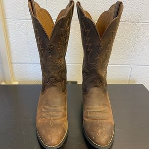 Stoat 8.5 mid calf cowgirl boot. Beautiful scalloped top. Like new.